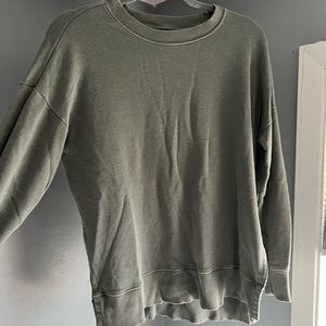 American Eagle Crewneck w/ Side Slit